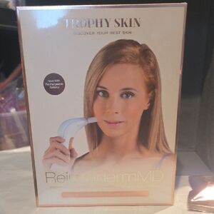 Trophy Skin RejuvadermMD Microdermabrasion Device